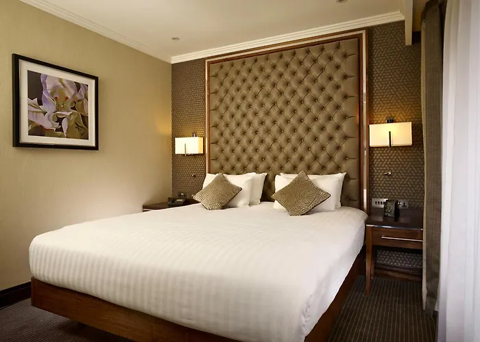 Doubletree By Hilton Woking